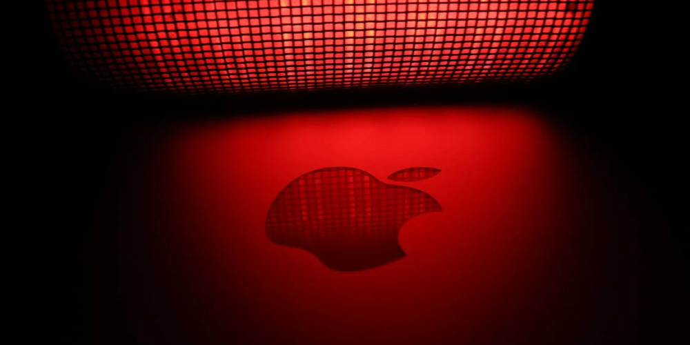 Exploring Apple's New Venture: The Good and Bad of the Journal App